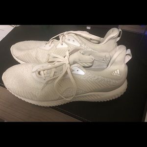 Adidas Alpha Bounce off white men’s size 13